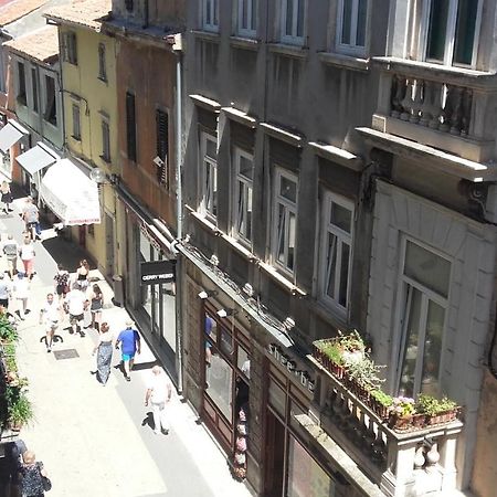 Pula Center Old Town Apartments And Rooms エクステリア 写真